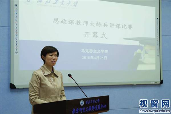 说明: //news.18cnporn.com/__local/3/FB/7D/AD3A8DCDB074F6B0F2A54F2C755_6F375A72_9006.jpg